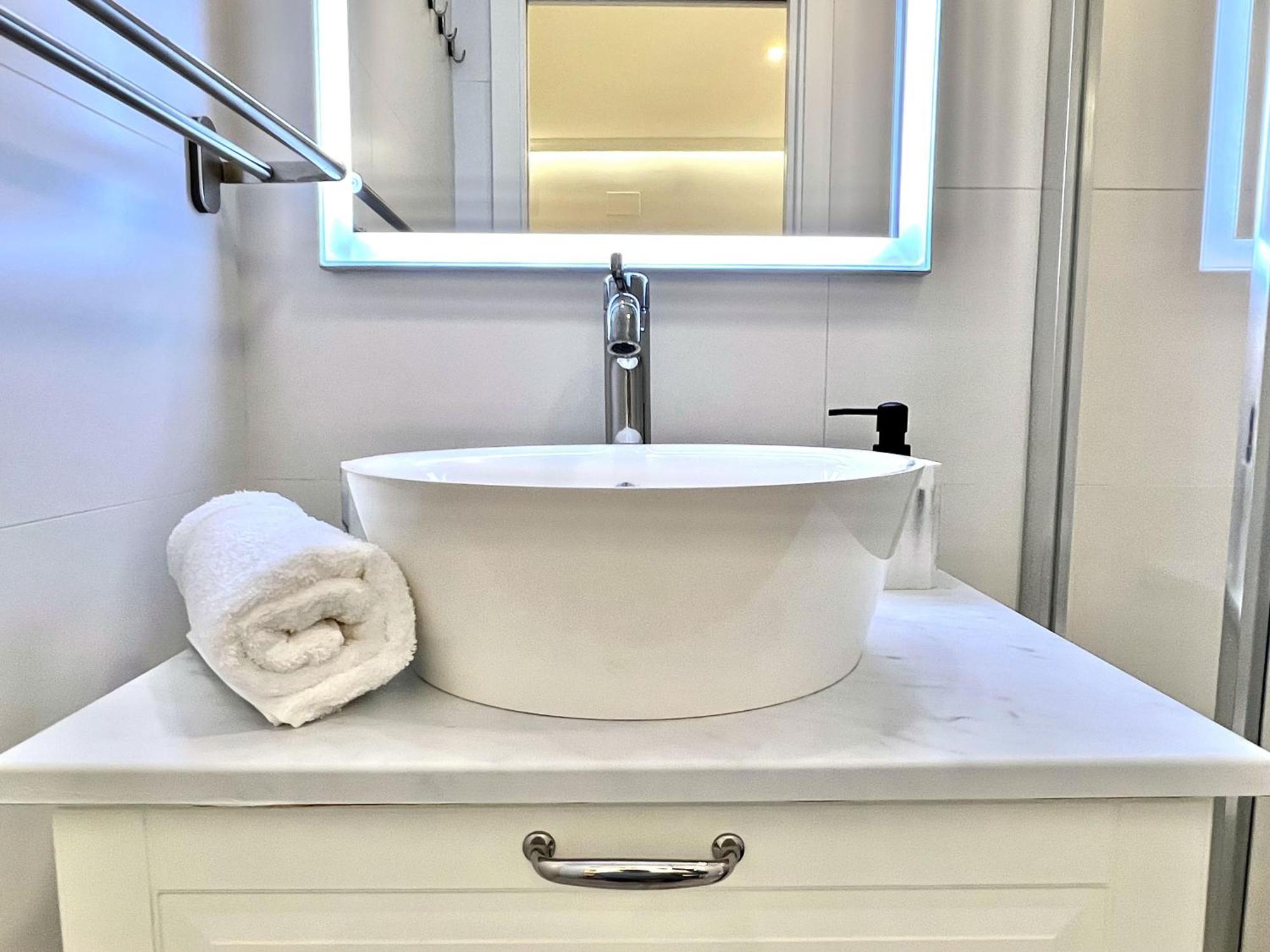 Apartment In The Heart Of Madrid-Piso En Malasana מראה חיצוני תמונה