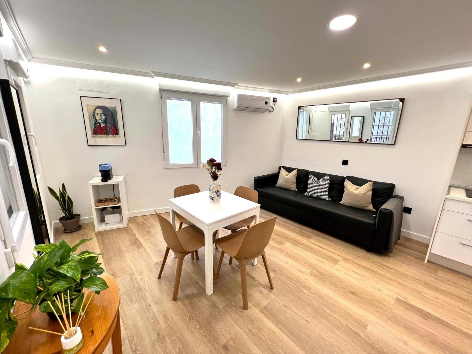 Apartment In The Heart Of Madrid-Piso En Malasana מראה חיצוני תמונה